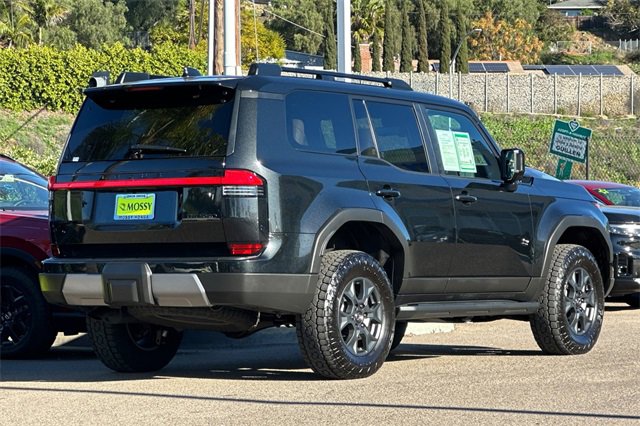 Used 2025 Lexus GX 550 image 5