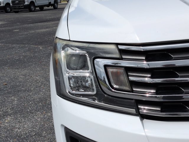 Used 2018 Ford Expedition Max XLT w/ Equipment Group 202A RWD image 10