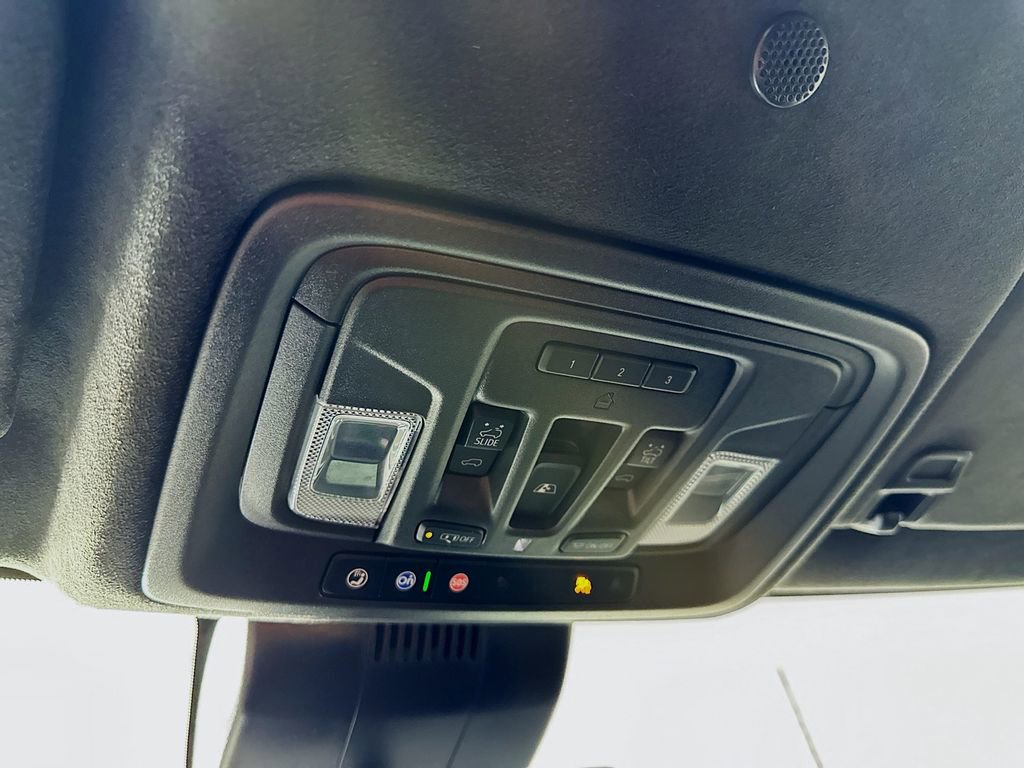 Used 2024 GMC Sierra 2500 AT4X image 35