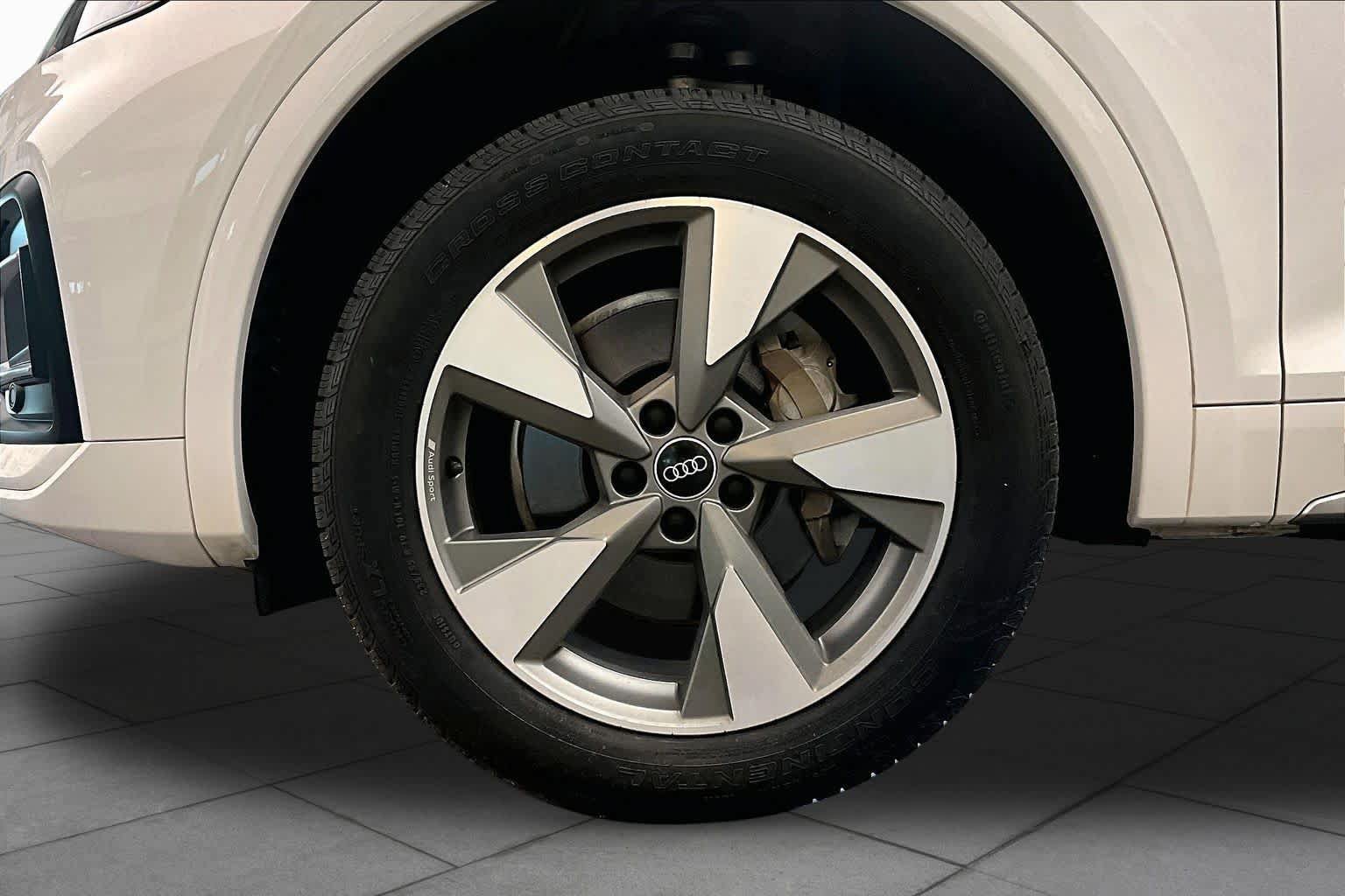 Used 2024 Audi Q5 2.0T Premium AWD/4WD image 11