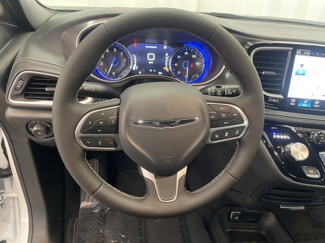 New 2026 Chrysler Pacifica Select image 14