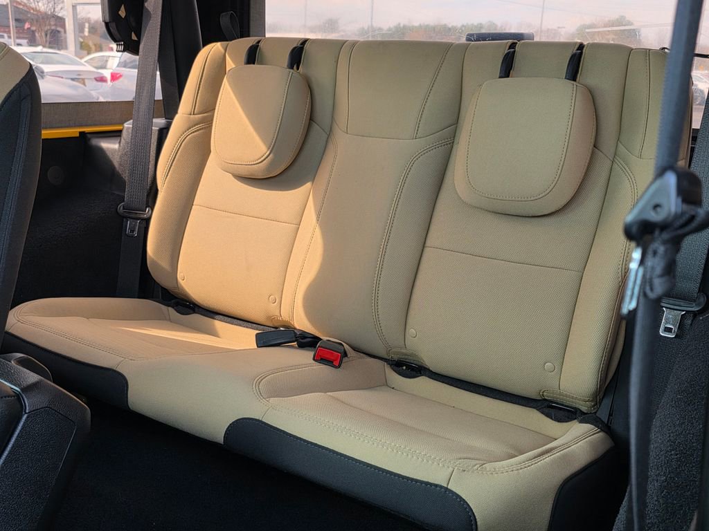 Used 2021 Jeep Wrangler Sport S image 32