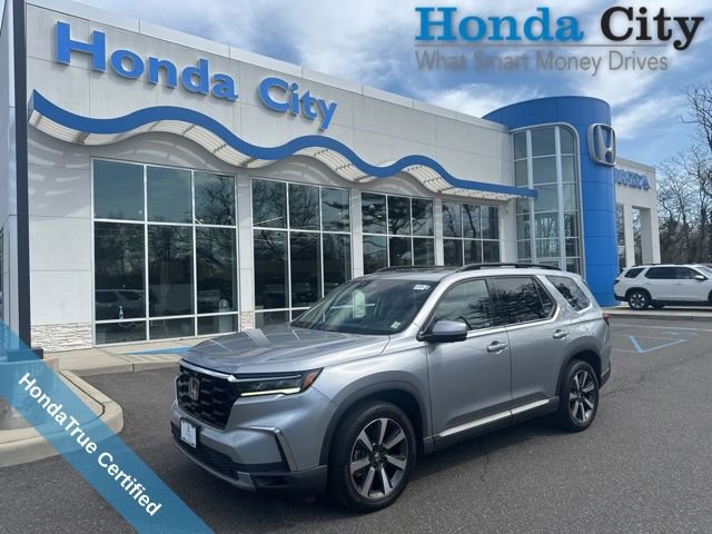 Used 2023 Honda Pilot Elite image 1