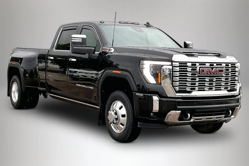 Used 2024 GMC Sierra 3500 Denali w/ Denali Reserve Package AWD/4WD image 1