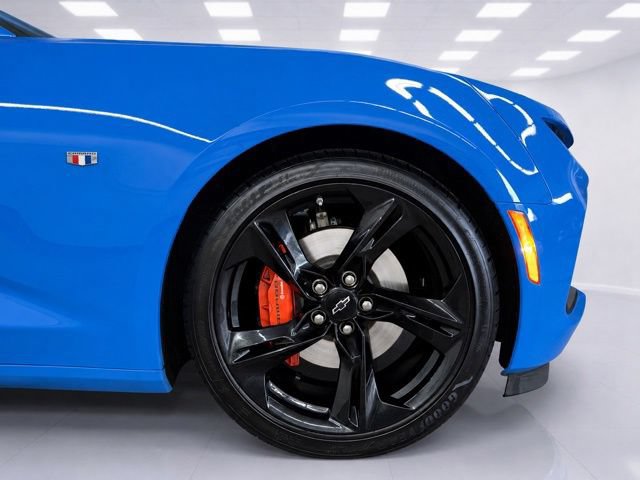 Used 2023 Chevrolet Camaro SS RWD image 8