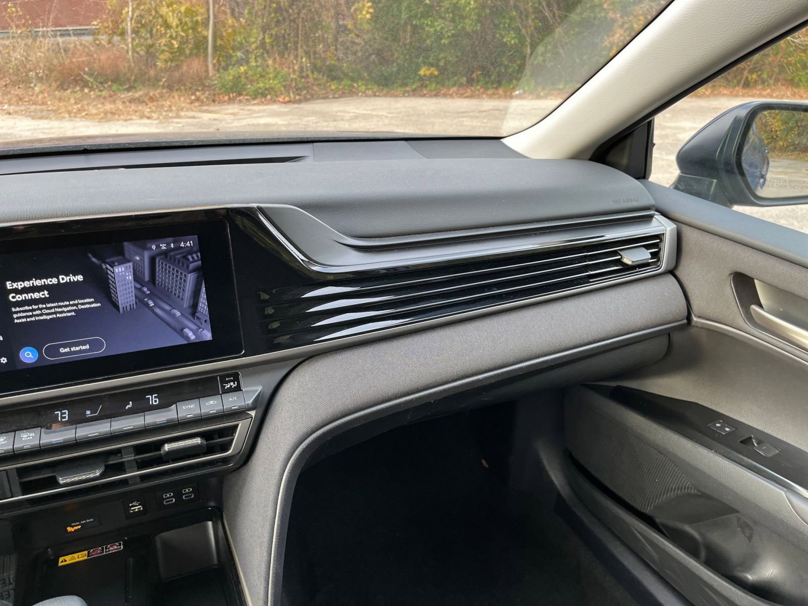 Used 2025 Toyota Camry LE image 30