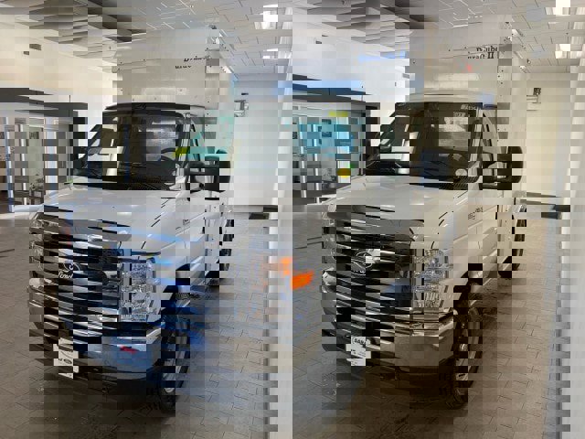 New 2026 Ford E-350 and Econoline 350 Super Duty w/ Power Equipment Group image 4