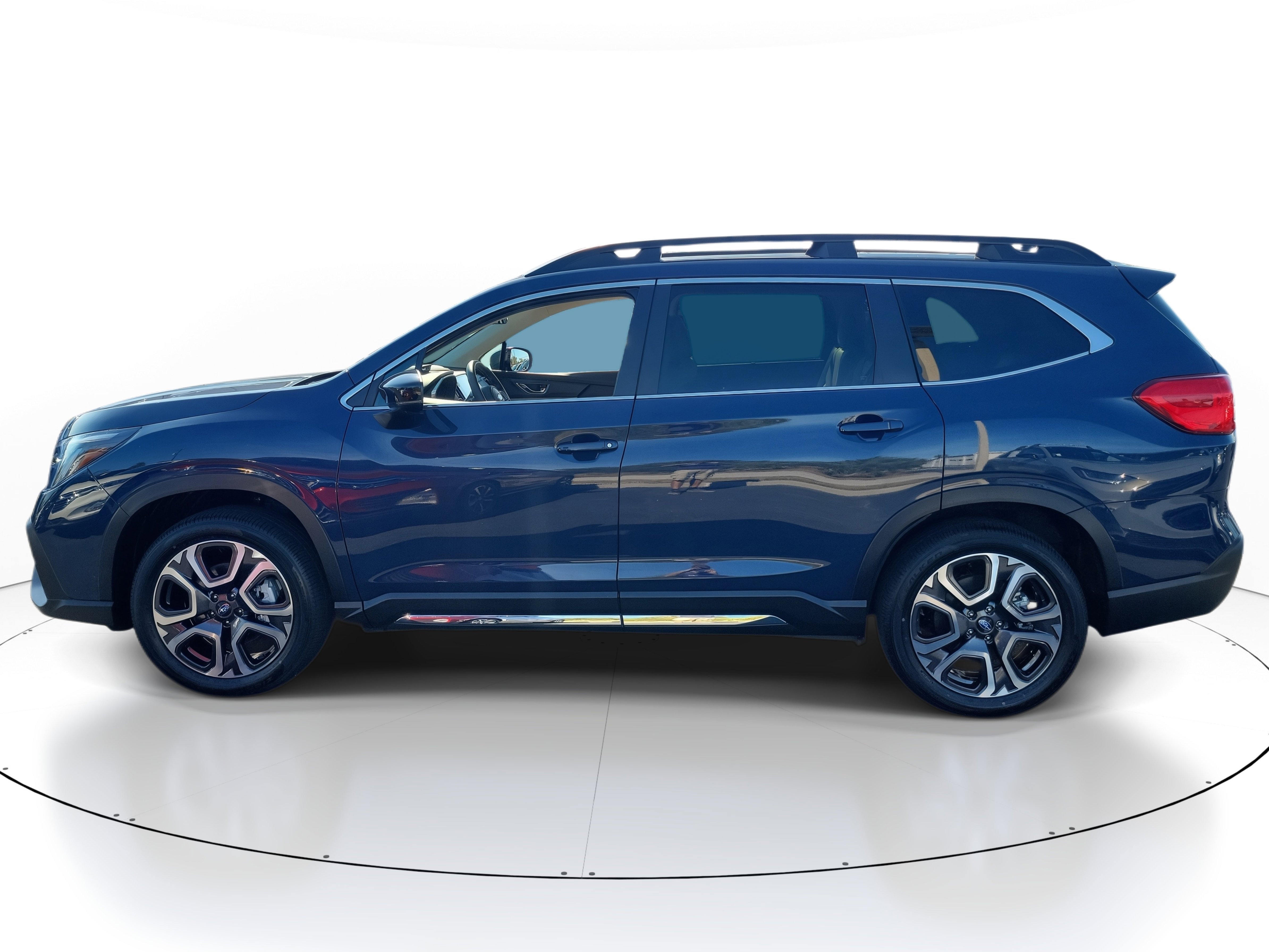 Certified 2025 Subaru Ascent Limited image 3