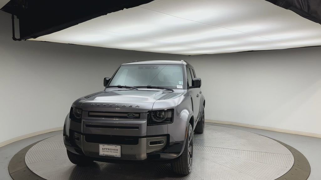 Used 2022 Land Rover Defender 110 X-Dynamic SE image 7