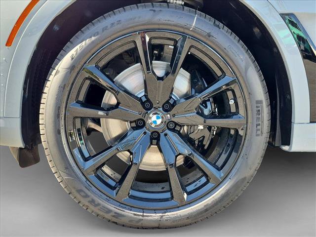 New 2027 BMW X7 xDrive40i w/ Executive Package AWD/4WD image 10