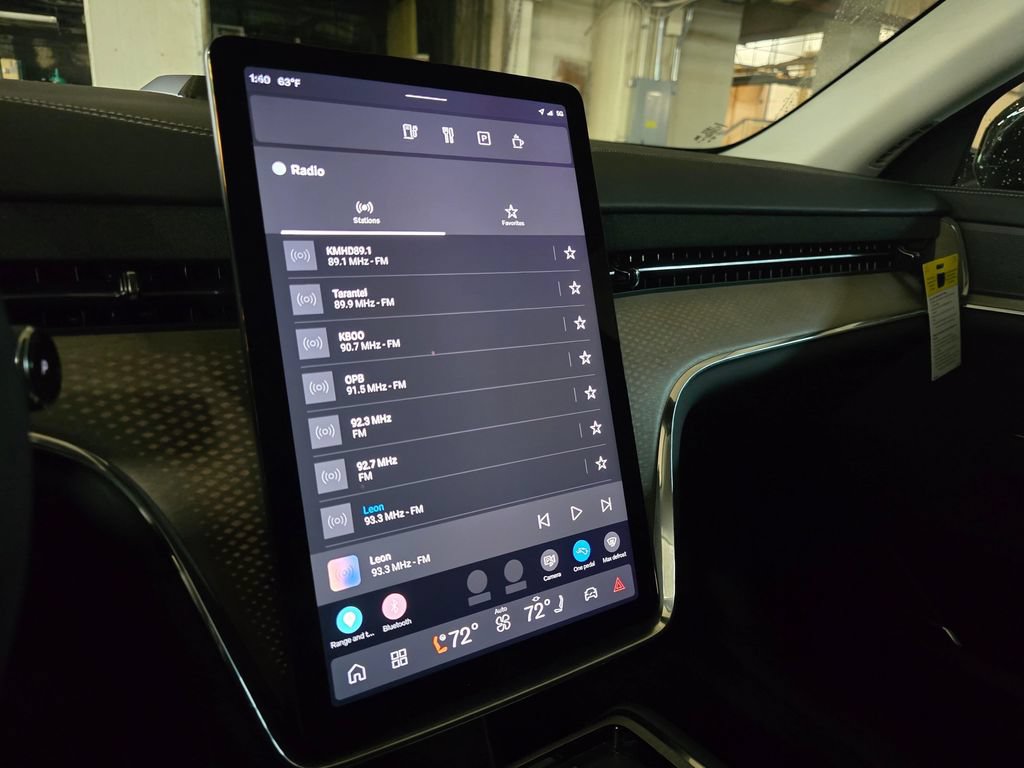 New 2025 Volvo EX90 Plus AWD/4WD image 28