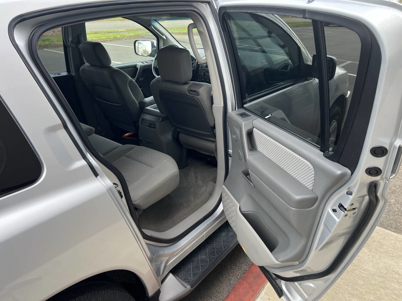 Used 2004 Nissan Armada SE w/ (Tow) Tow Pkg image 10