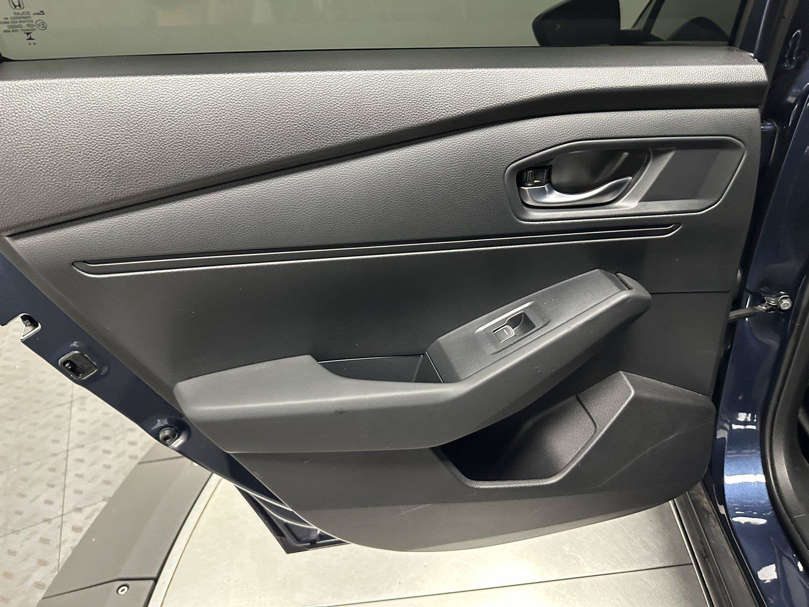 Certified 2025 Honda Accord SE image 30