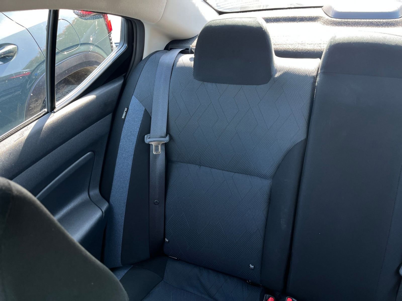 Used 2025 Nissan Versa SV FWD image 39