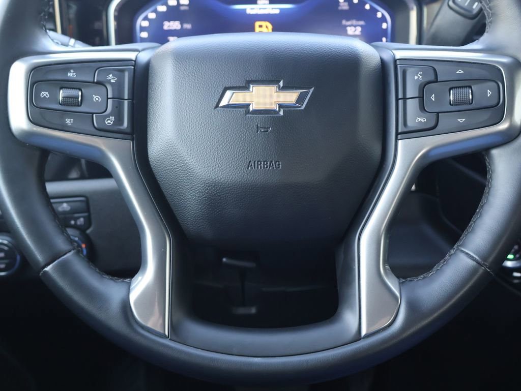 Used 2025 Chevrolet Silverado 1500 LT AWD/4WD image 14