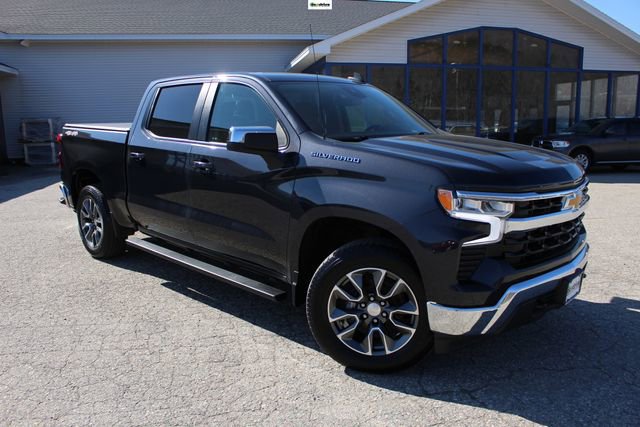 Used 2024 Chevrolet Silverado 1500 LT image 1