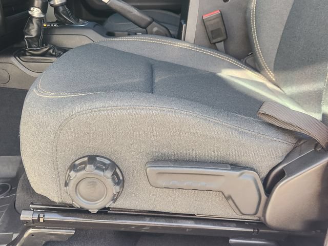 Used 2025 Jeep Gladiator Sport AWD/4WD image 23