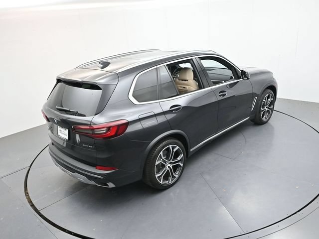 Used 2022 BMW X5 xDrive40i w/ Executive Package AWD/4WD image 47