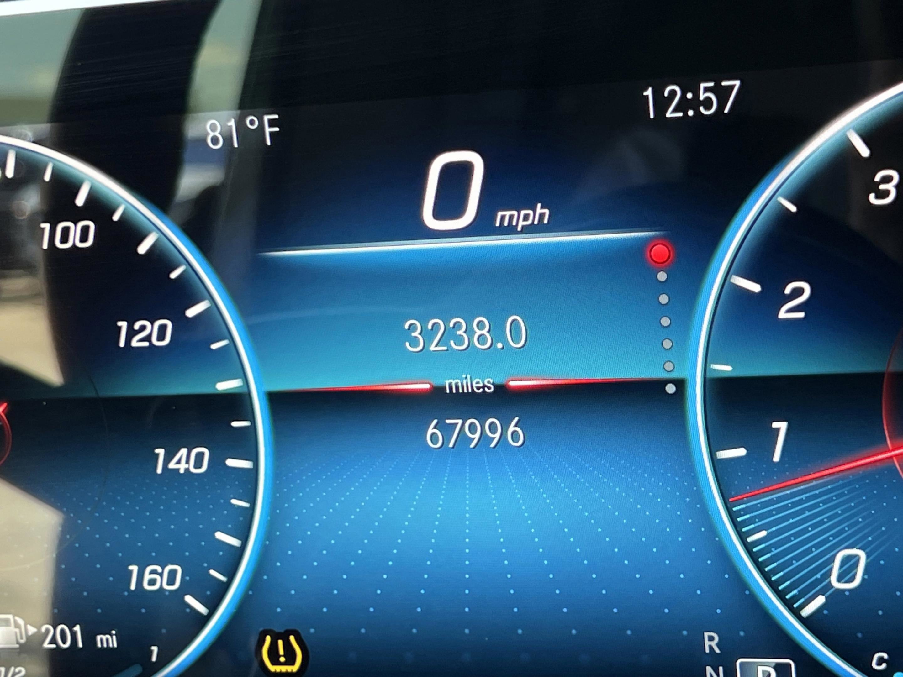 Used 2022 Mercedes-Benz GLE 350 w/ AMG Line Exterior image 25