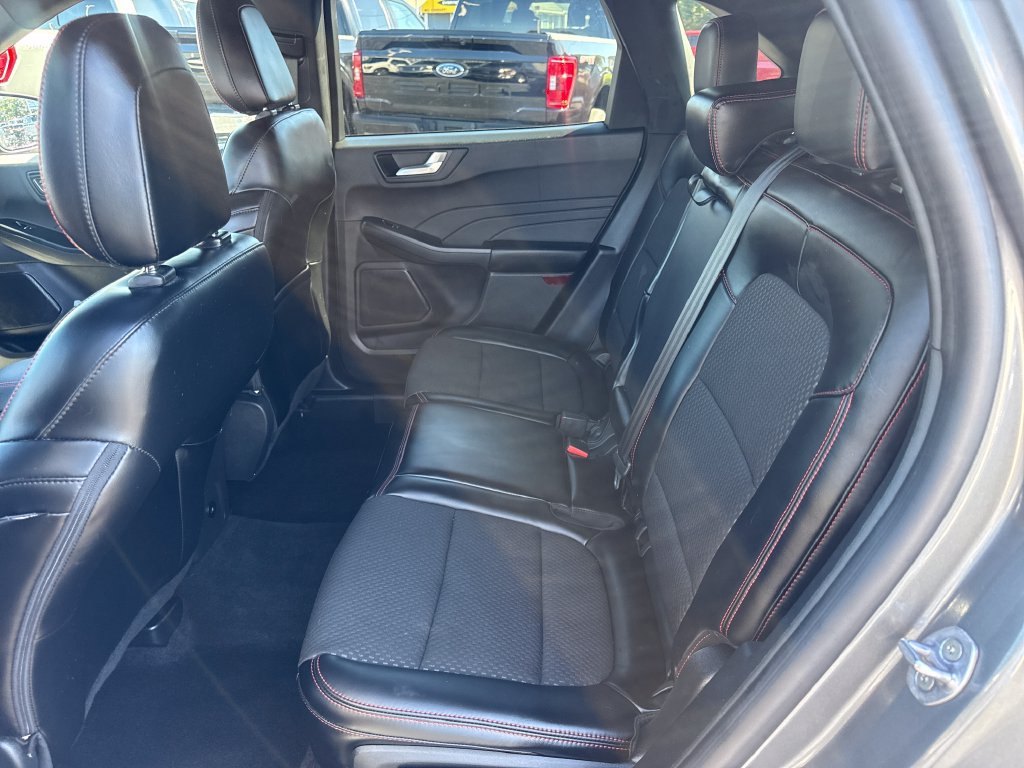 Used 2024 Ford Escape ST-Line w/ Tech Pack #1 AWD/4WD image 27