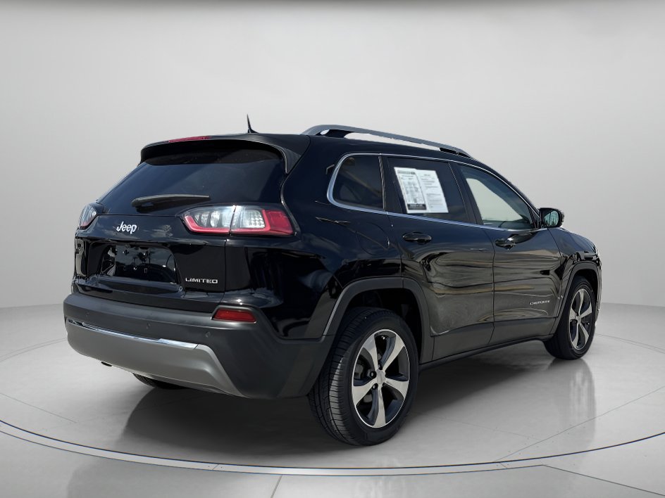 Used 2019 Jeep Cherokee Limited FWD image 3
