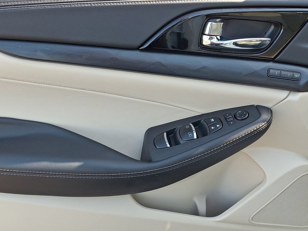 Certified 2023 Nissan Maxima Platinum w/ Sport Mat Group FWD image 13