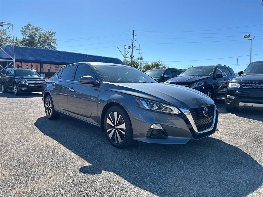 Used 2021 Nissan Altima 2.5 SL video 1
