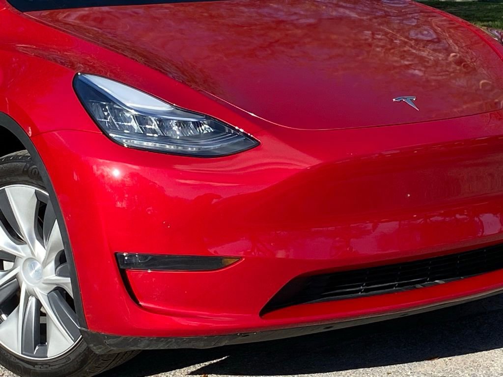 Used 2020 Tesla Model Y Long Range image 11