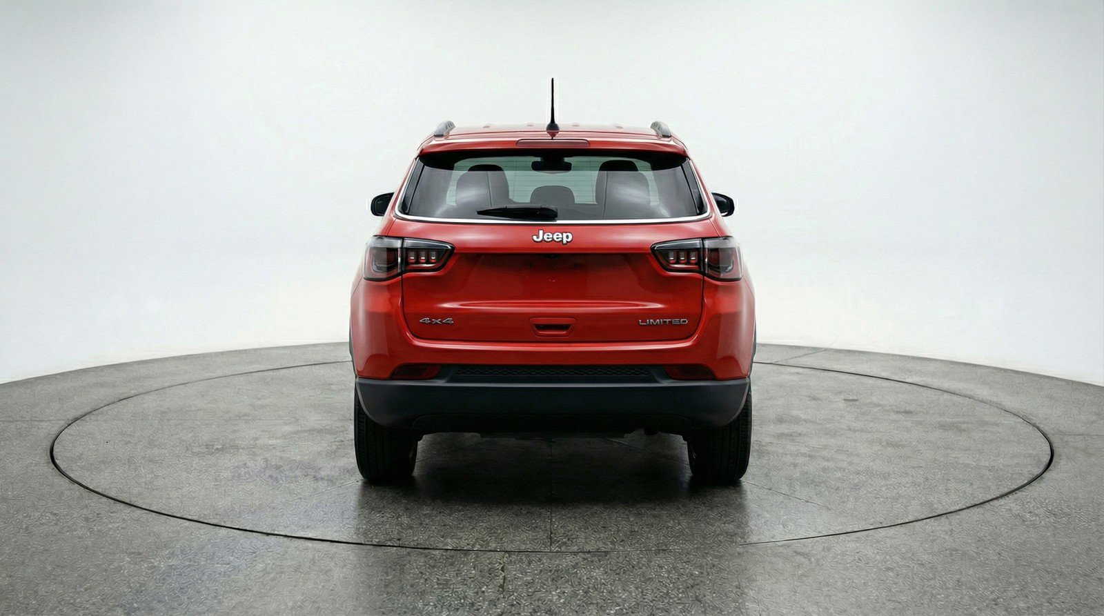 Used 2025 Jeep Compass Latitude image 7