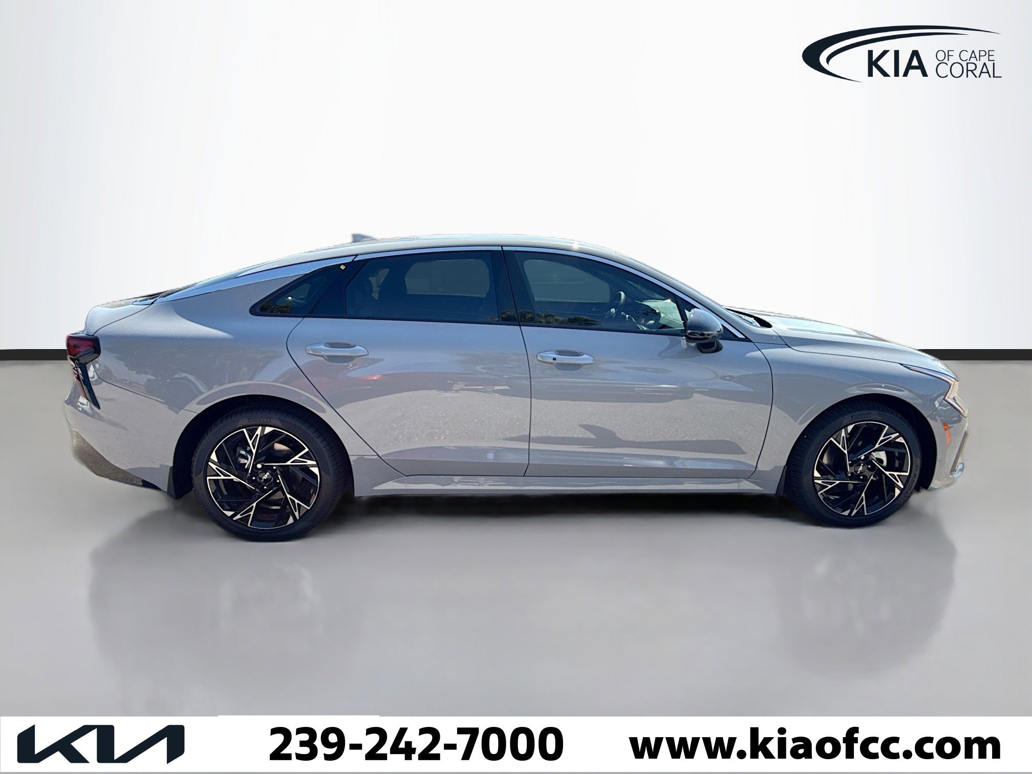 New 2026 Kia K5 GT-Line w/ GT-Line Red Interior Package FWD image 4