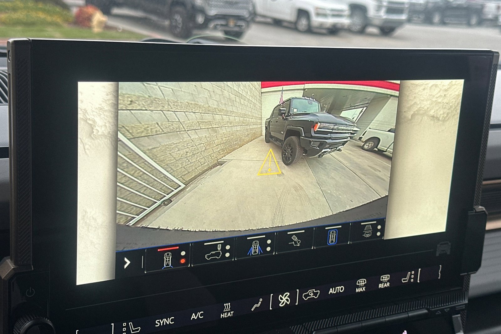 New 2025 GMC Hummer EV 3X w/ Extreme Off-Road Package image 21