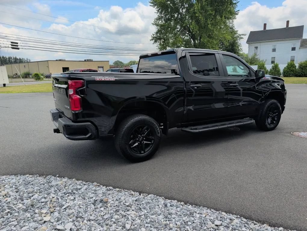 Used 2020 Chevrolet Silverado 1500 Custom Trail Boss w/ Custom Convenience Package AWD/4WD image 18