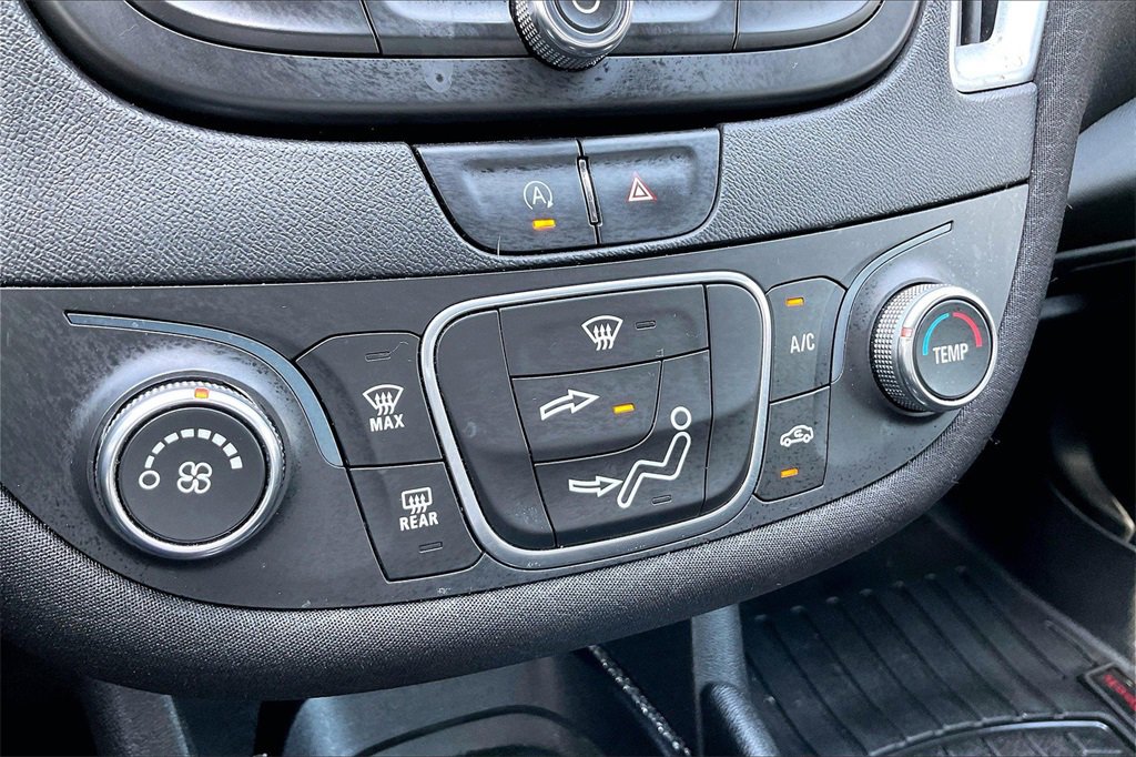 Used 2020 Chevrolet Malibu LS image 34
