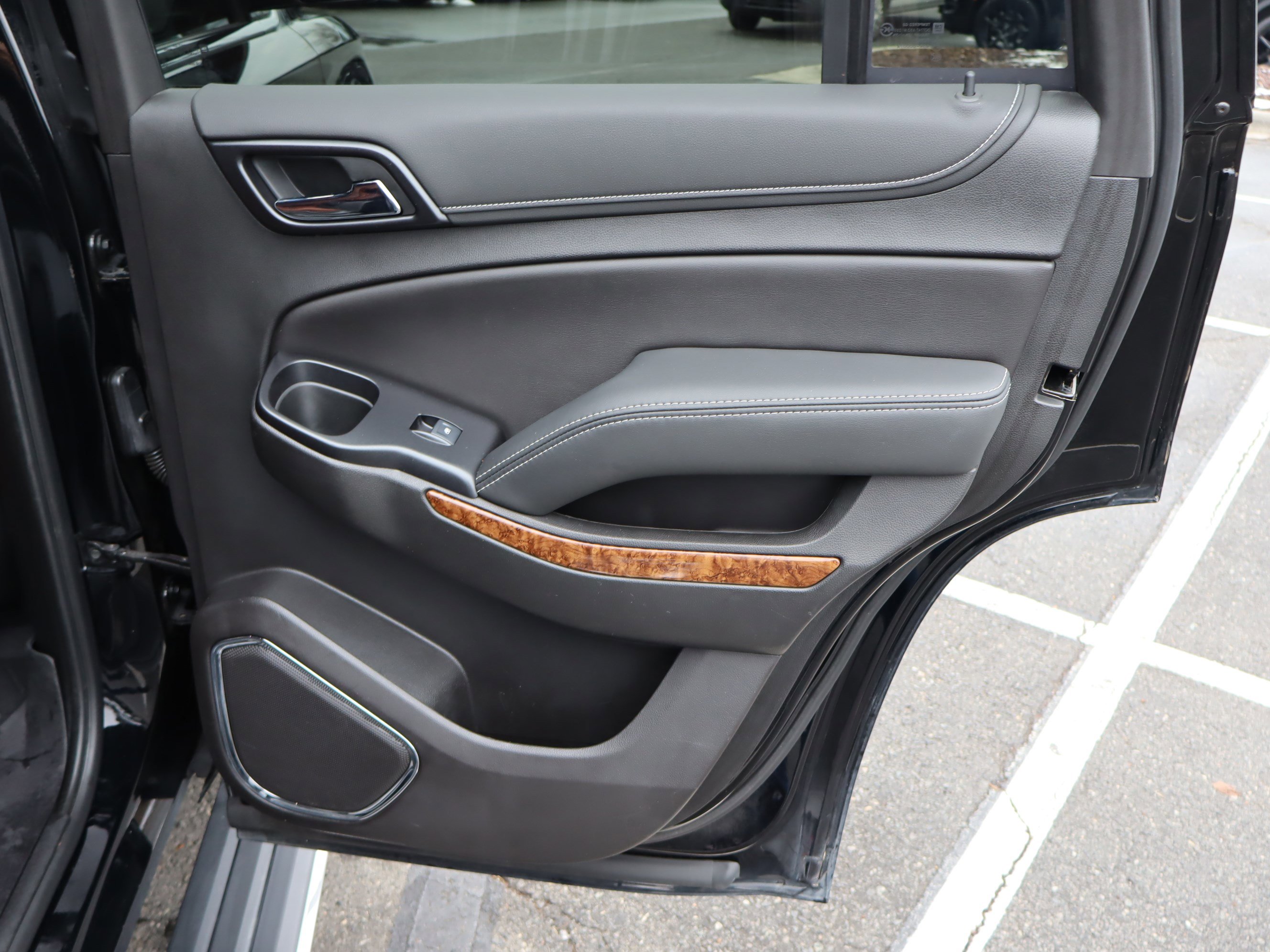 Used 2020 Chevrolet Tahoe Premier w/ Premier Plus Edition image 37