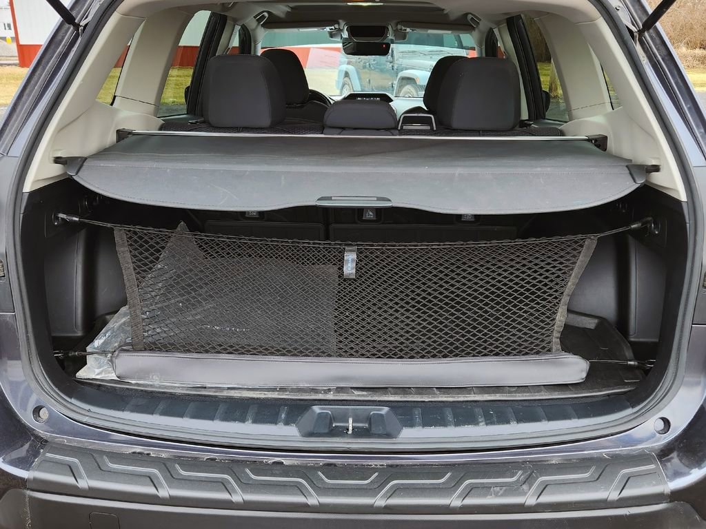 Used 2019 Subaru Forester Premium AWD/4WD image 7