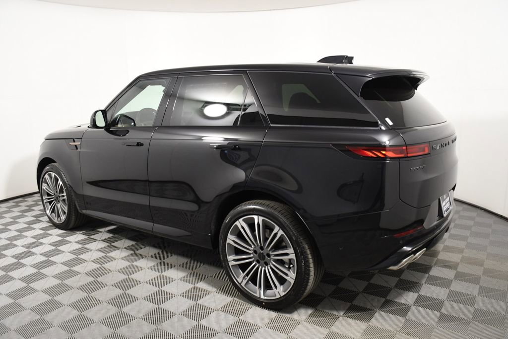 New 2026 Land Rover Range Rover Sport Dynamic SE AWD/4WD image 3