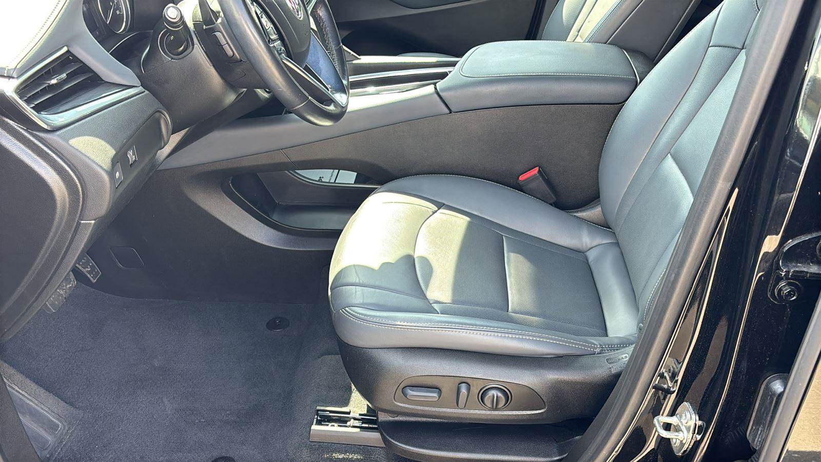 Certified 2023 Buick Enclave Essence FWD image 13