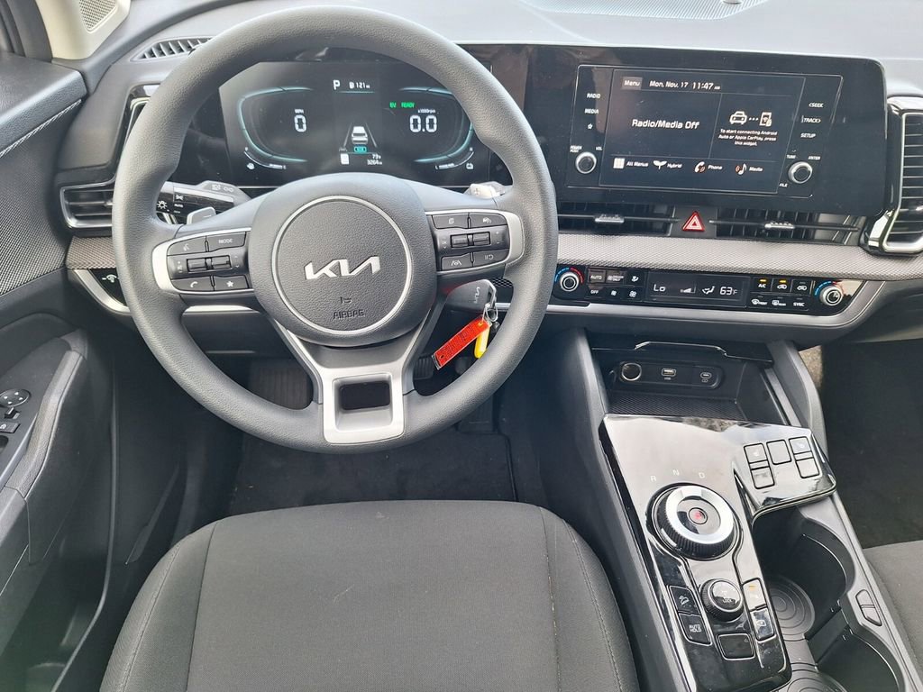 Used 2025 Kia Sportage LX image 20