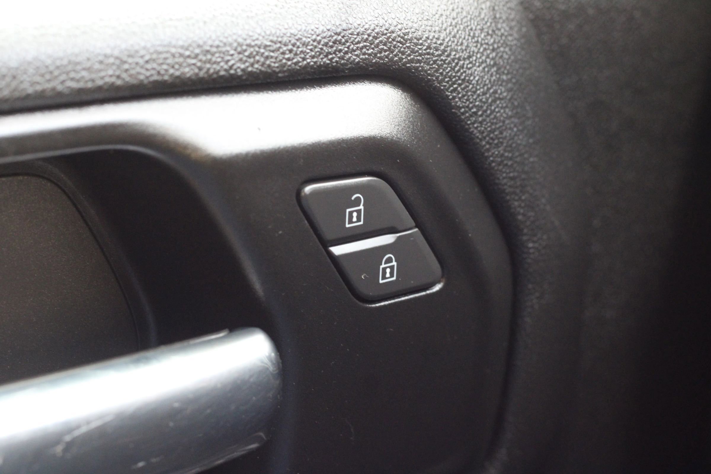 Used 2020 Chevrolet Silverado 2500 Custom w/ Custom Value Package image 21