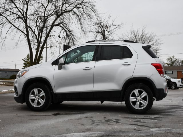 Used 2019 Chevrolet Trax LT w/ LT Convenience Package image 4