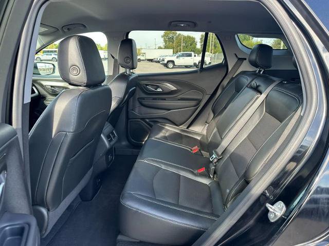 Used 2023 GMC Terrain SLT AWD/4WD image 11