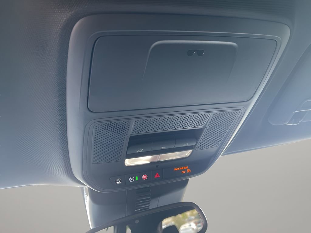 New 2025 Buick Enclave Sport Touring w/ Power Package image 21