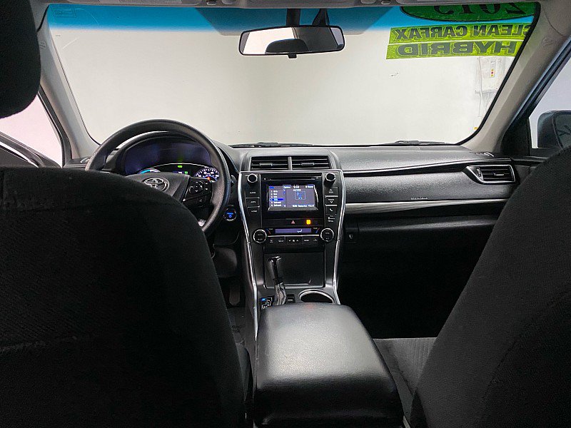 Used 2015 Toyota Camry LE image 21