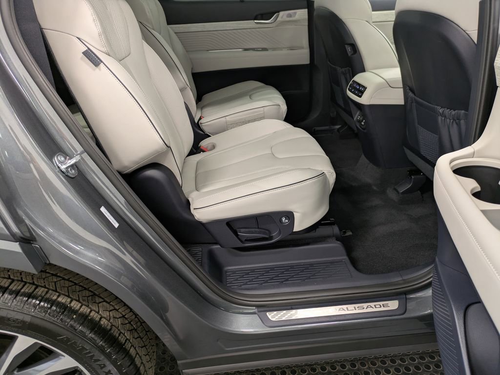 Used 2025 Hyundai Palisade Calligraphy AWD/4WD image 25