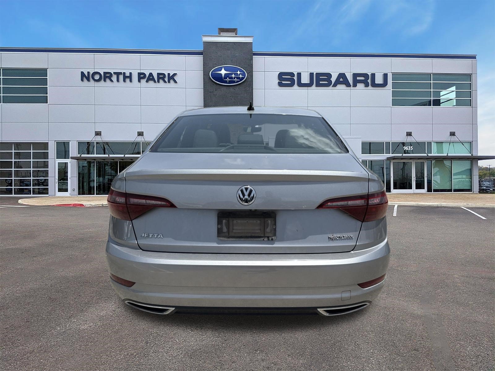 Used 2020 Volkswagen Jetta R-Line FWD image 4