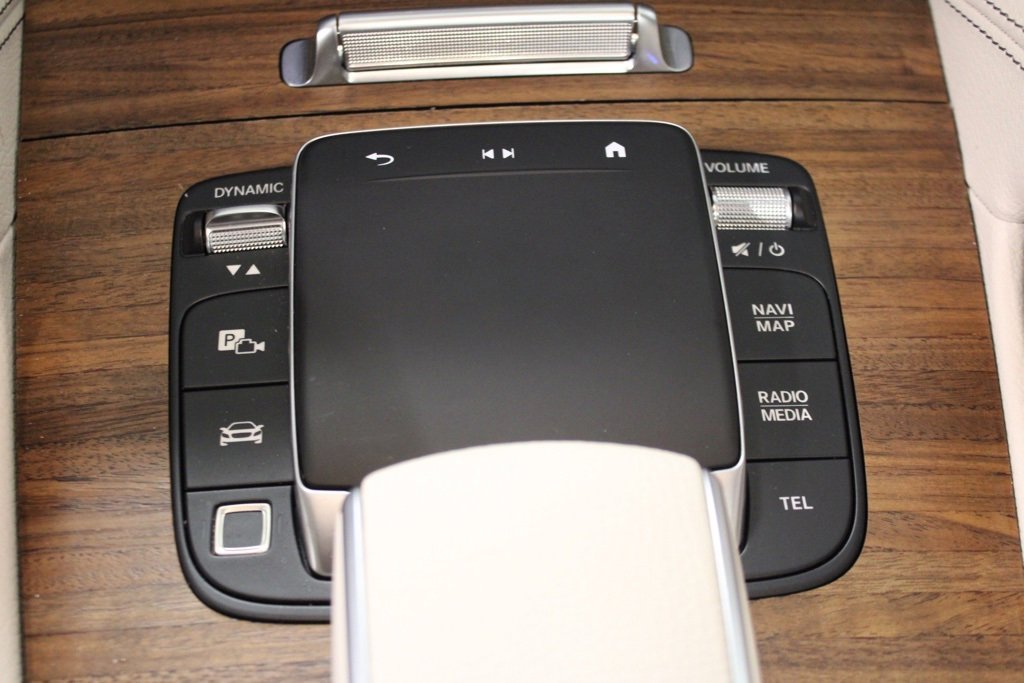 Certified 2025 Mercedes-Benz GLS 450 4MATIC image 31