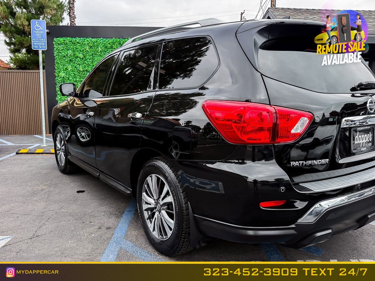 Used 2019 Nissan Pathfinder SL w/ Cargo Package FWD image 9