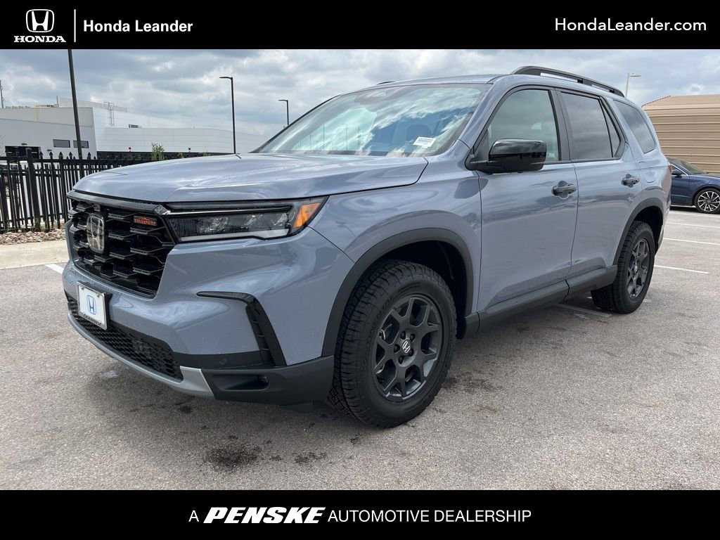 Certified 2025 Honda Pilot TrailSport
