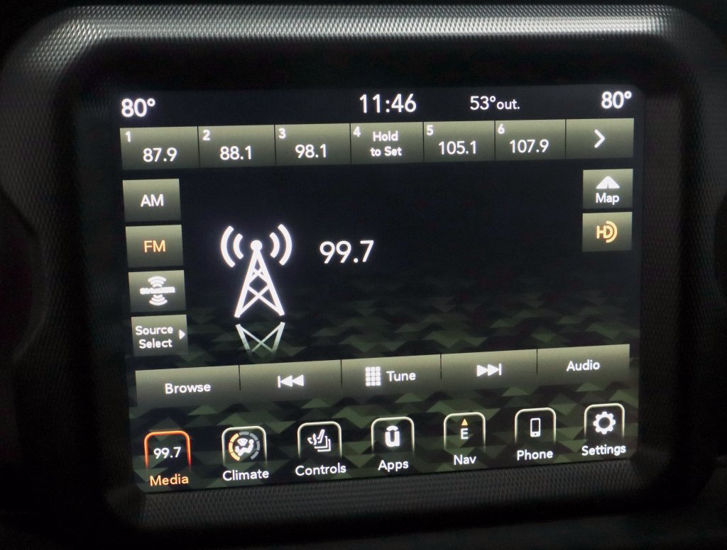 Used 2023 Jeep Gladiator Sport AWD/4WD image 3