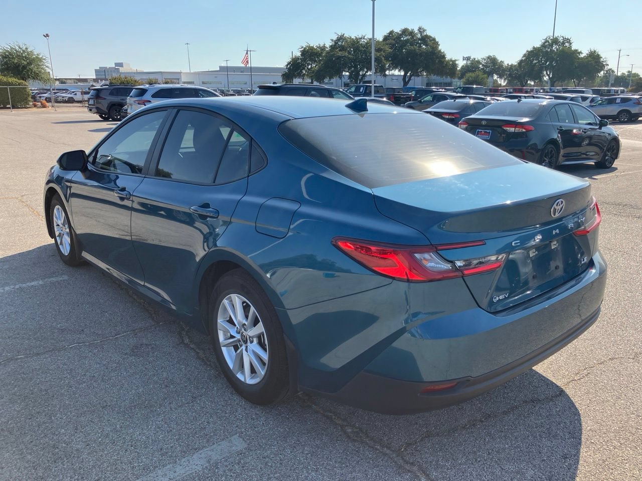 Used 2025 Toyota Camry LE w/ Convenience Package FWD image 7